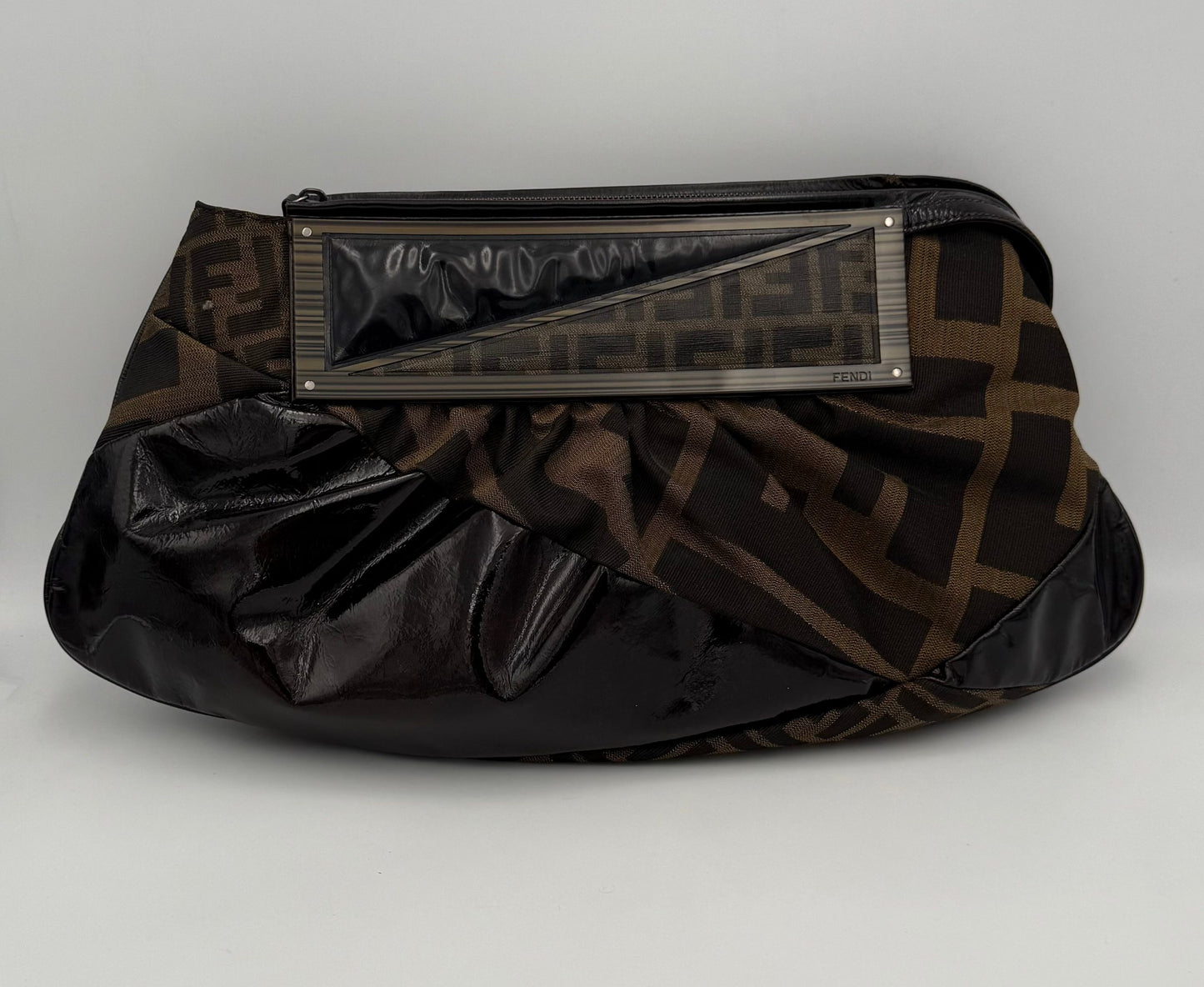 Fendi FF Zucca TO YOU Handtasche – Luxuriöse Clutch für den stilbewussten Auftritt