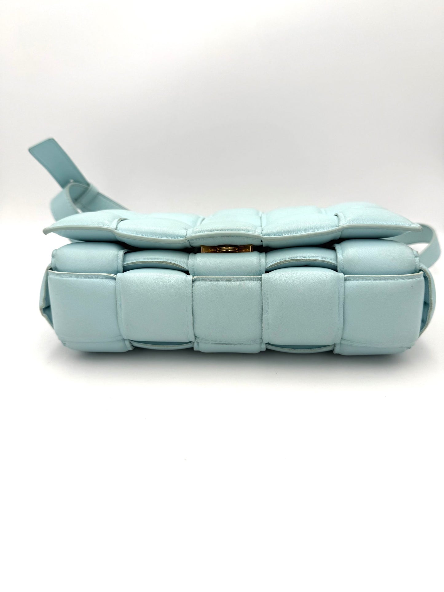 Bottega Veneta Padded Cassette Handtasche – Stilvolle Eleganz für Damen