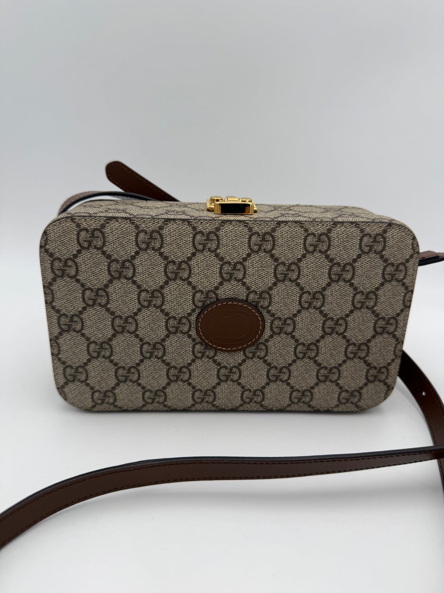 Gucci TRUNK GG Supreme - Luxuriöse Designer Tasche für anspruchsvolle Frauen
