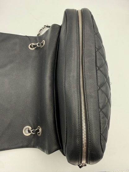 CHANEL Timeless Classique Zip Flap Bag – Elegante Designer Handtasche