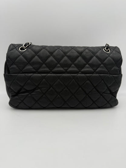 CHANEL Timeless Classique Zip Flap Bag – Elegante Designer Handtasche