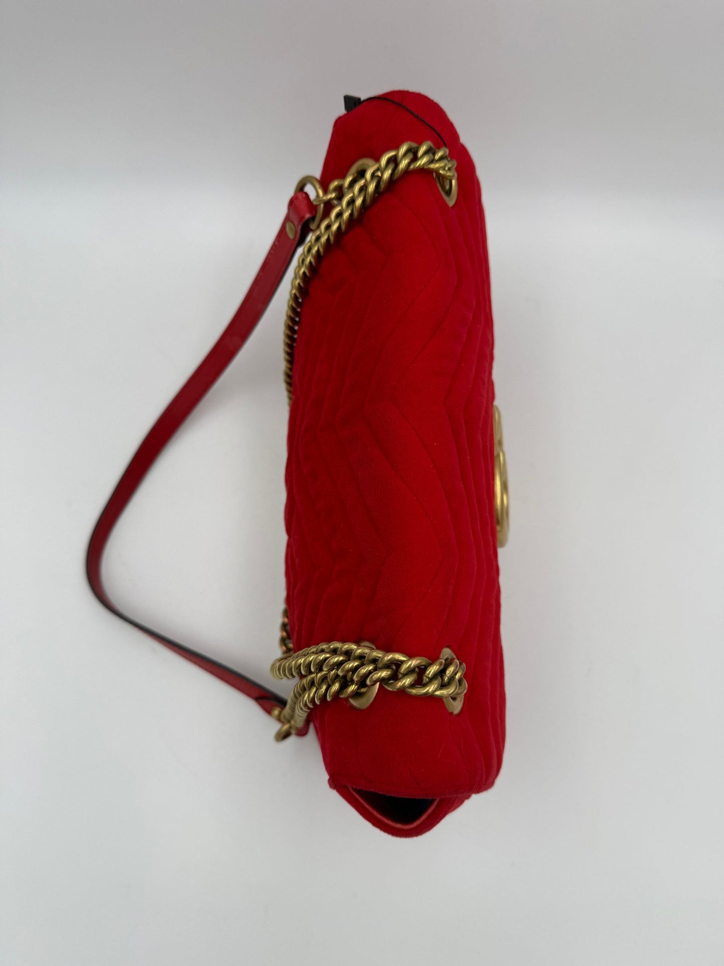 Gucci Marmont Rote Samt-Handtasche – Eleganz und Stil vereint