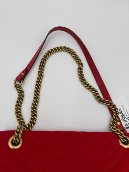 Gucci Marmont Rote Samt-Handtasche – Eleganz und Stil vereint