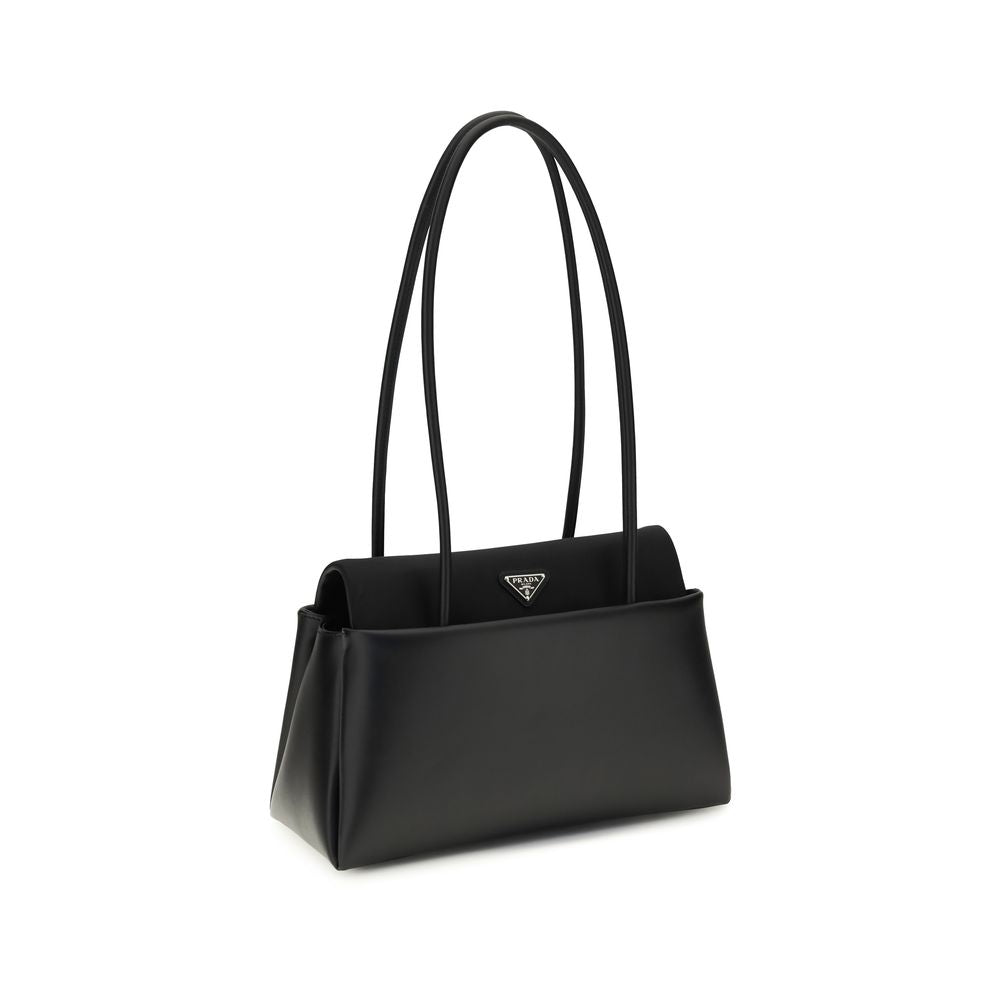 Prada Schwarze Bos Taurus Kalbsleder Schultertasche – Eleganz neu definiert