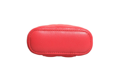 Kleine vertikale Coco Beauty Vanity Case mit Kette aus rotem Kaviar-Steppleder