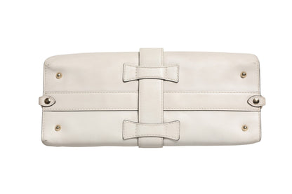 Weiße Leder-Tasche mit Steigbügel-Henkel