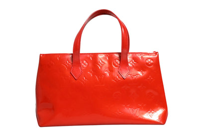 Rote Monogram Vernis Wilshire PM Tasche
