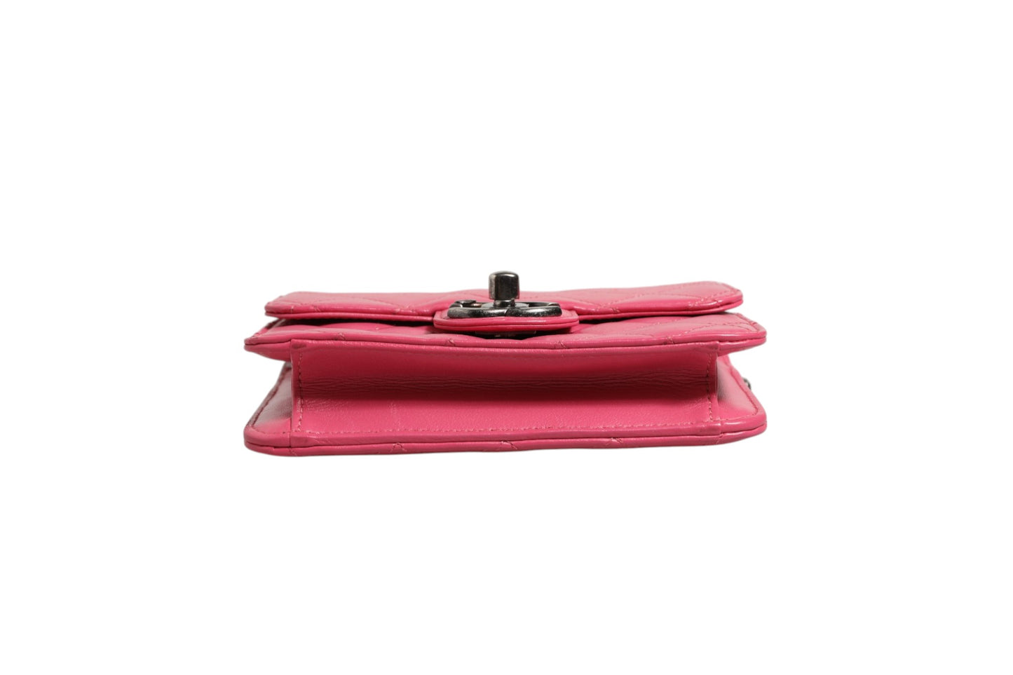 Klassische Mini-Flap-Tasche aus gestepptem Lammleder in Pink, quadratisch