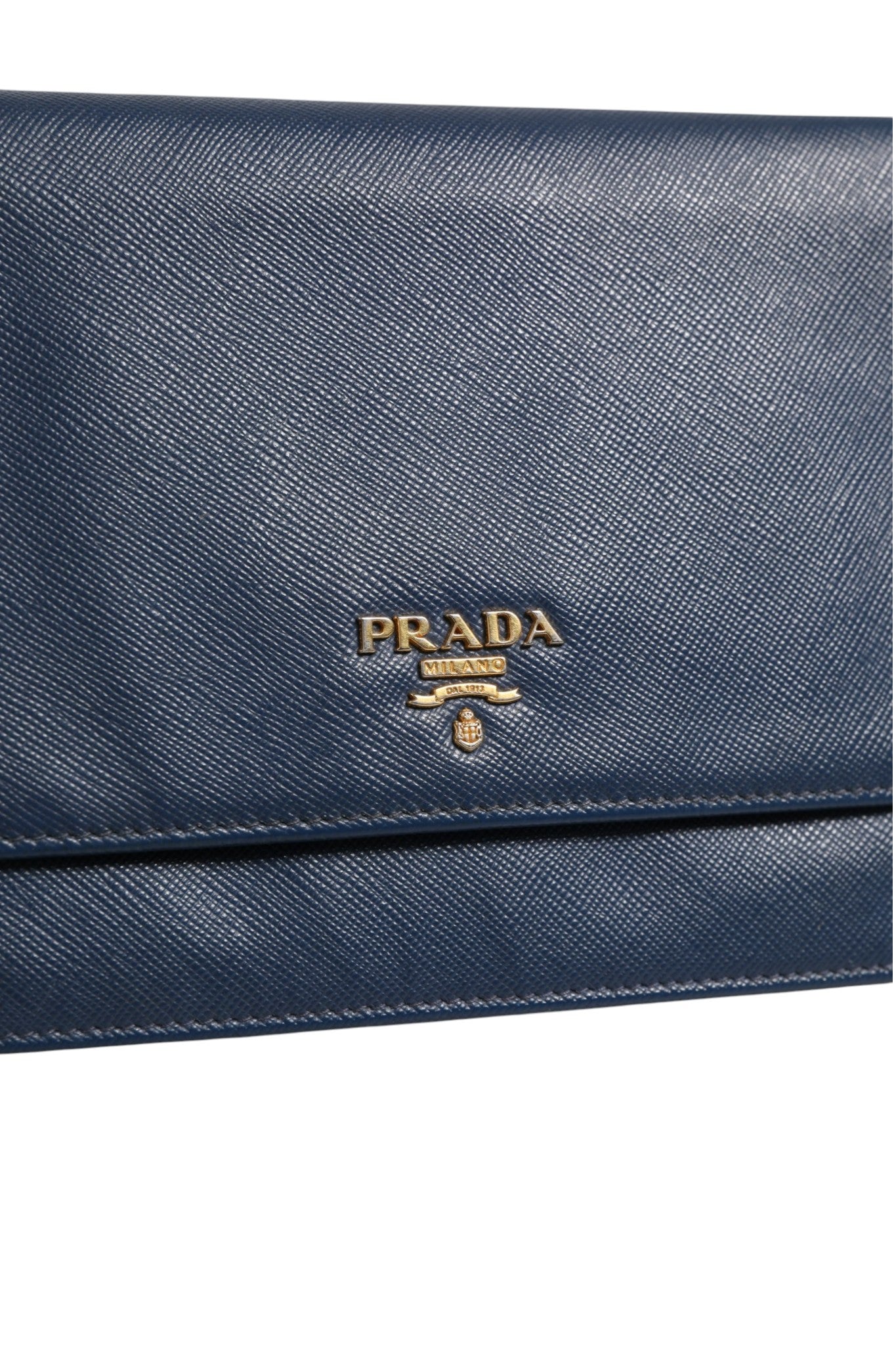 Niebieska portmonetka/kopertówka „wallet on chain” ze skóry Saffiano