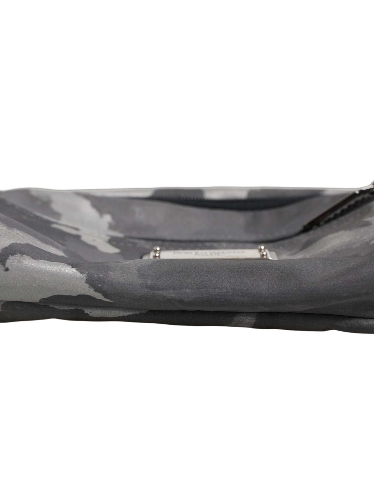 Schwarze Nylon Bauchtasche mit Messingplakette und Camouflage-Muster