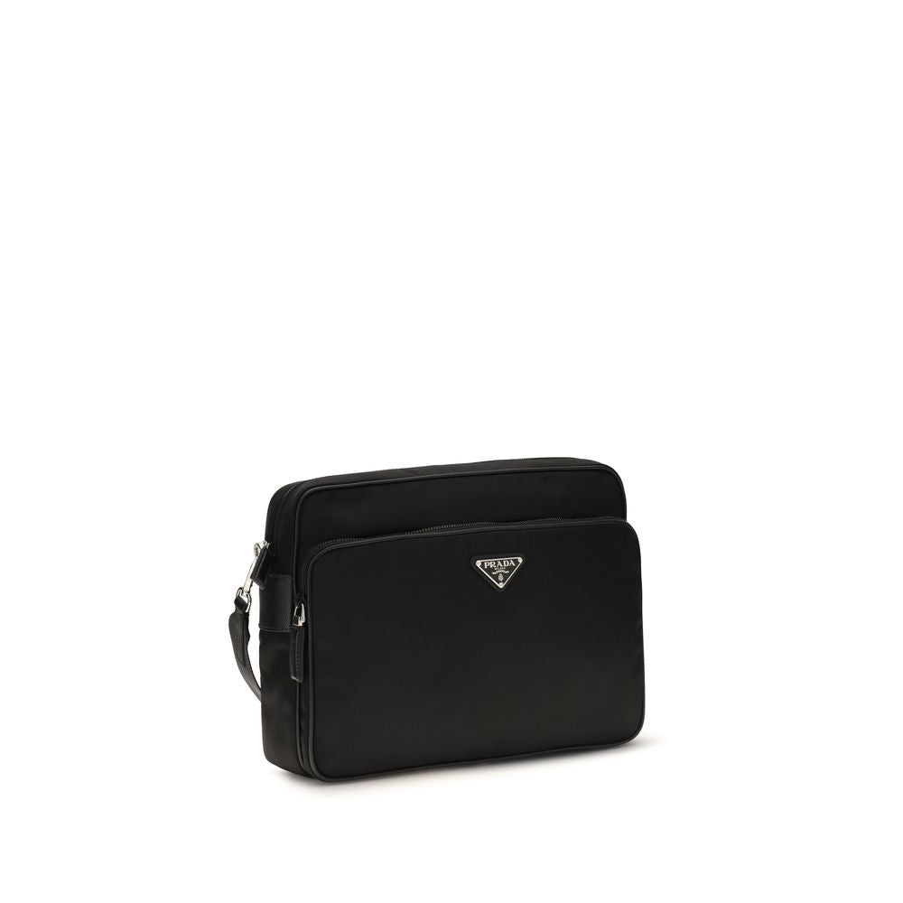 Schwarze Schultertasche aus recyceltem Polyamid