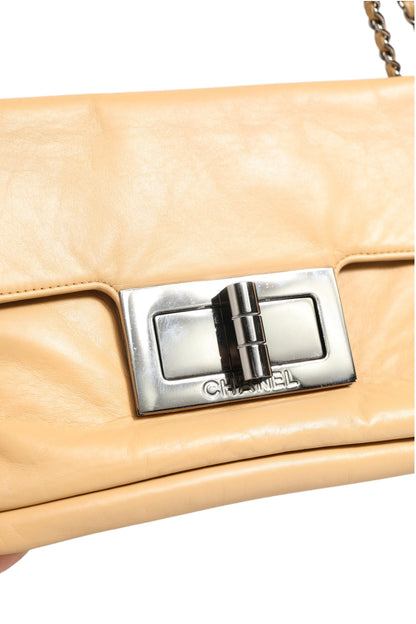 Beige Lammleder Giant Reissue Mademoiselle Lock Flap Bag