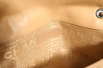 Beige Lammleder Giant Reissue Mademoiselle Lock Flap Bag
