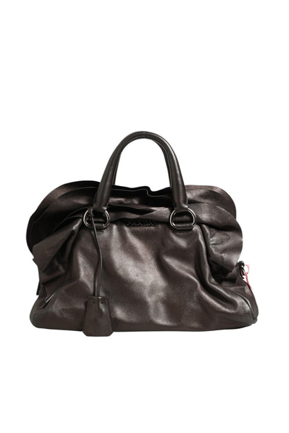 Schultertasche aus Metallic-Nappaleder mit Rüschen