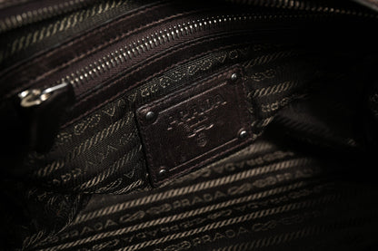 Schultertasche aus Metallic-Nappaleder mit Rüschen