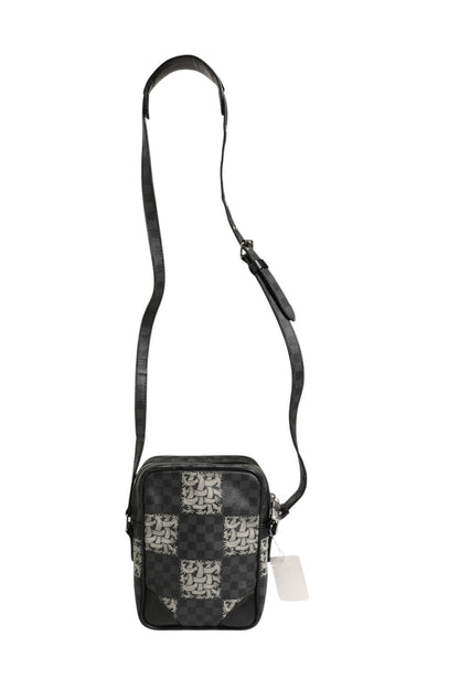 Schwarze Schultertasche Amazon Christopher Nemeth aus Damier Graphite Canvas
