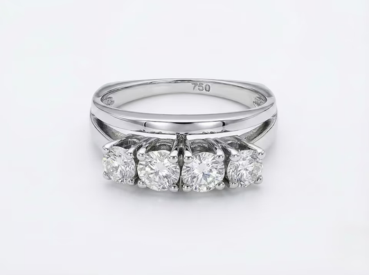 Strahlende Brillanz: Massiver 750 Goldring mit 4 Diamanten