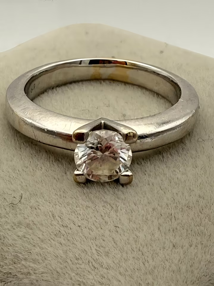 Exklusiver 750er Weißgold Solitär-Ring mit 0,57ct Brillant