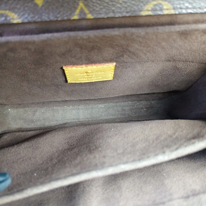 Louis Vuitton Pochette Métis Monogram Canvas