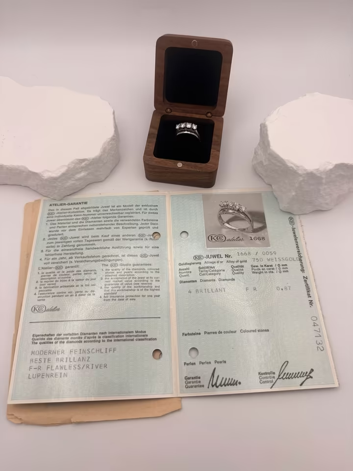 750er Weißgoldring mit Brillanten