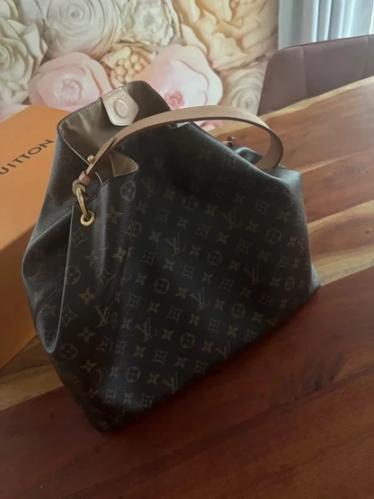 Louis Vuitton Graceful MM Monogram Canvas Schultertasche - Eleganz für den Alltag