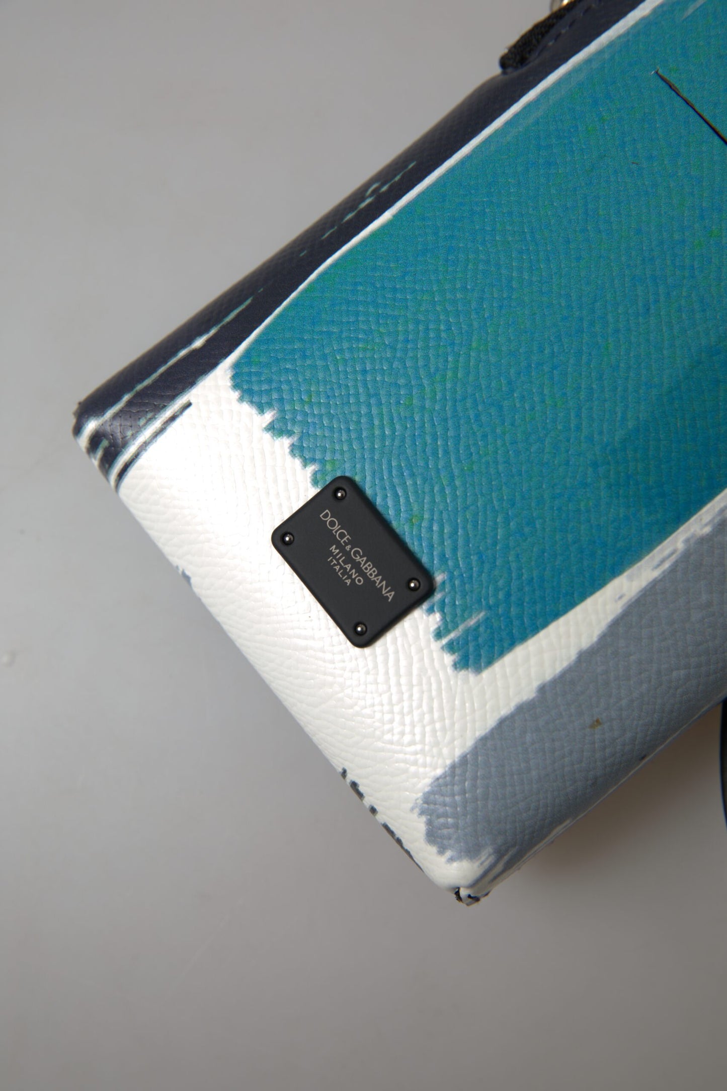 Dolce & Gabbana Blau Leder Geldbörse Crossbody Sling Phone Bag Unisex – Luxus für Jedes Outfit