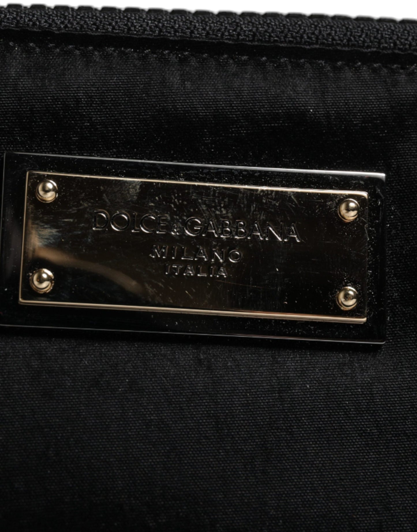 Dolce & Gabbana Schwarzer Nylon Logo Plaque Schlüsselanhänger Tasche Clutch - Eleganz pur