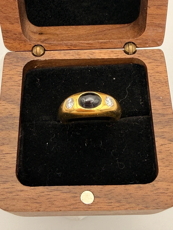 Vintage Gypsy Ring 750 Gold – Sapphire Cabochon &amp; Diamonds
