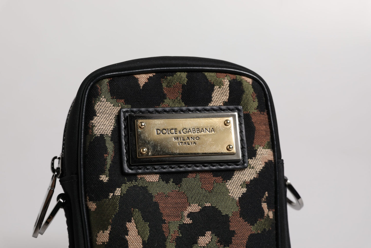 Dolce & Gabbana Multicolor Leopard Jacquard Umhängetasche mit DG-Logo-Plakette