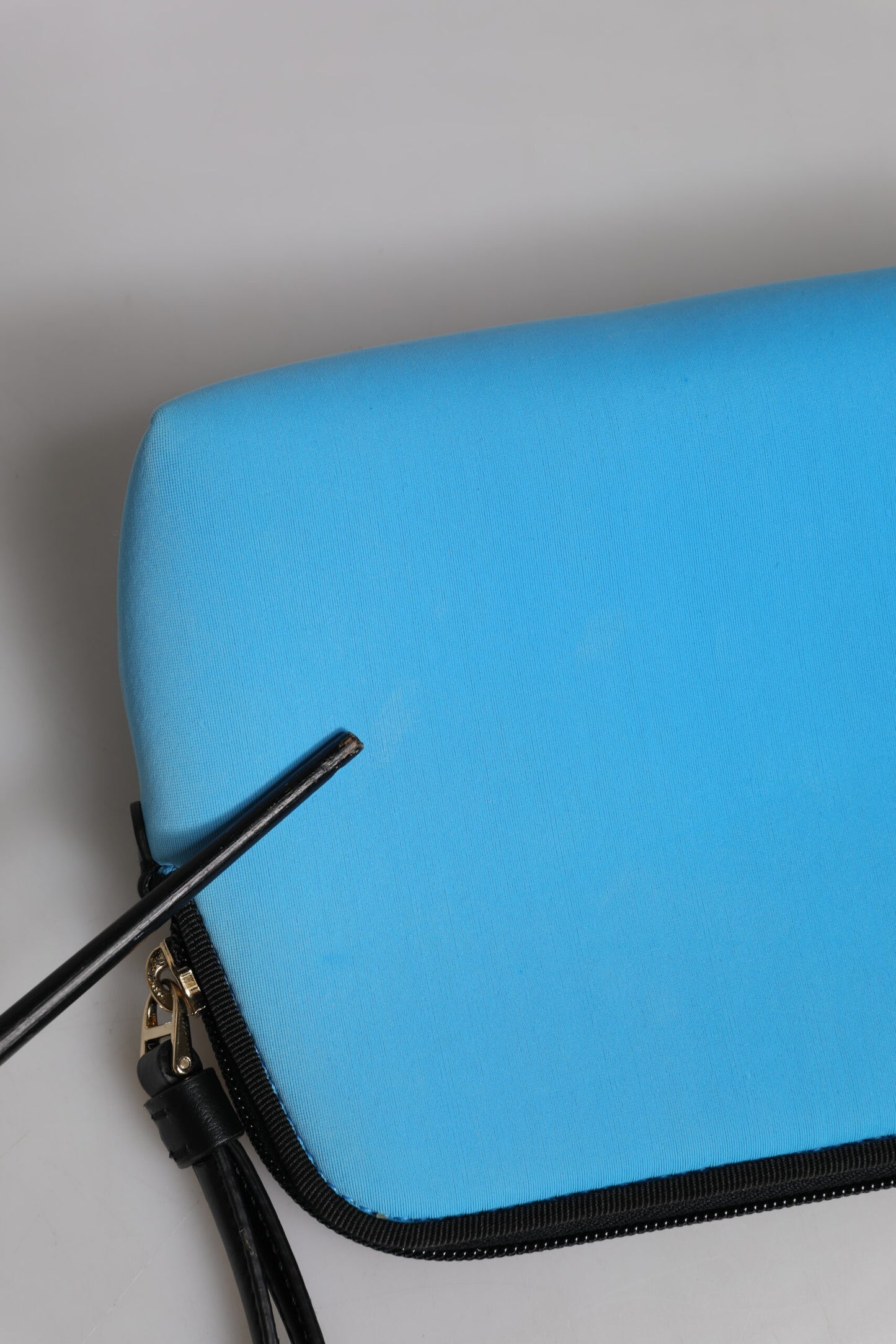 Dolce & Gabbana Blaue DG Logo Print Clutch - Elegante Damentasche für jeden Anlass