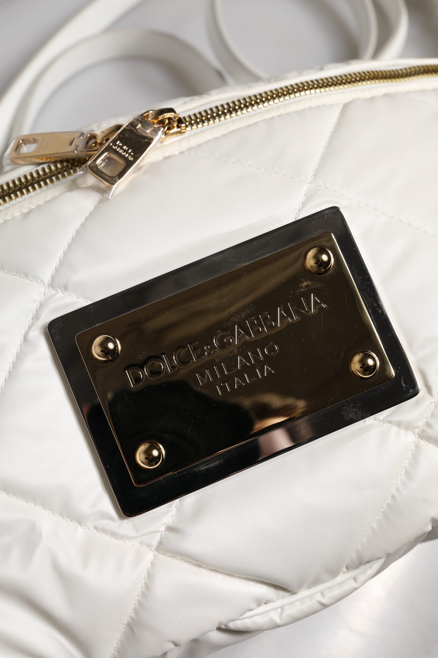 Dolce & Gabbana Weiße Gürteltasche mit Logoplakette