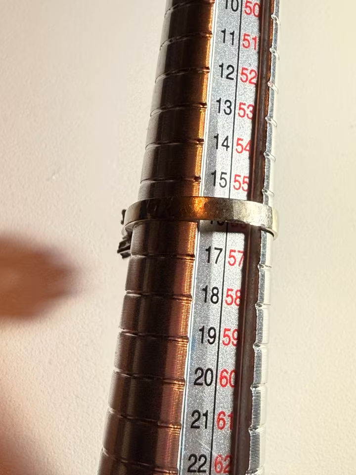 14K Weißgold Ring mit echten Saphiren – ca. Gr. 56 – 4,8 g