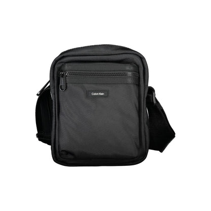 Calvin Klein Schlichte Schwarze Umhängetasche aus Recyceltem Material – Öko-Chic für Stilbewusste
