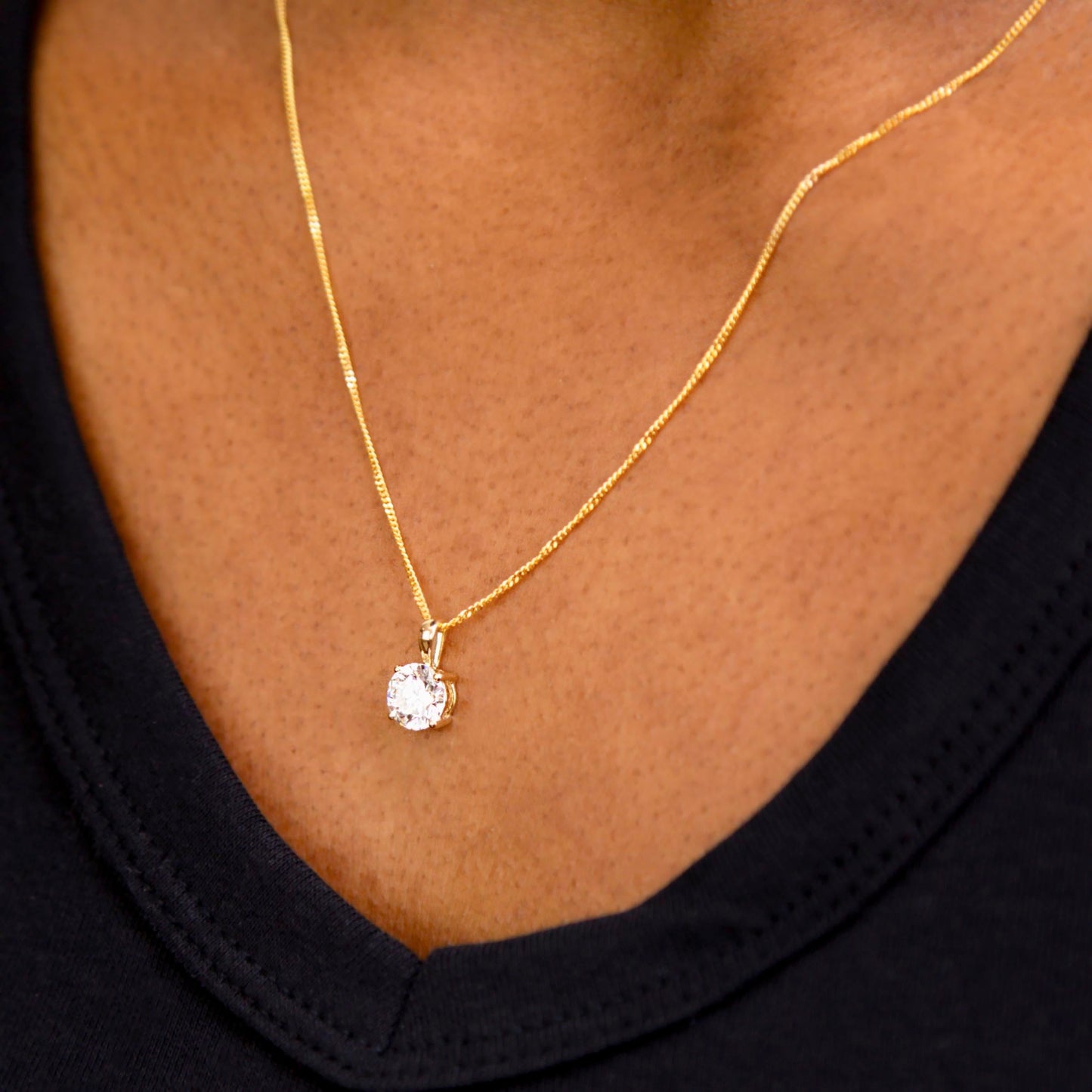 Amazon Essentials Lab-Made Yellow and White Gold Diamond Pendant Necklace (formerly Amazon Collection)