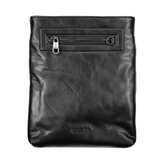 Calvin Klein Schlichte schwarze Umhängetasche mit Kontrastdetails für den modernen Mann