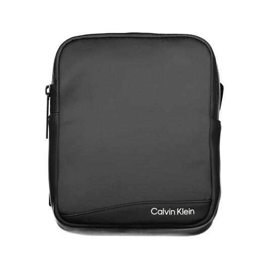 Calvin Klein Schlanke schwarze Umhängetasche aus recyceltem Polyester für Damen