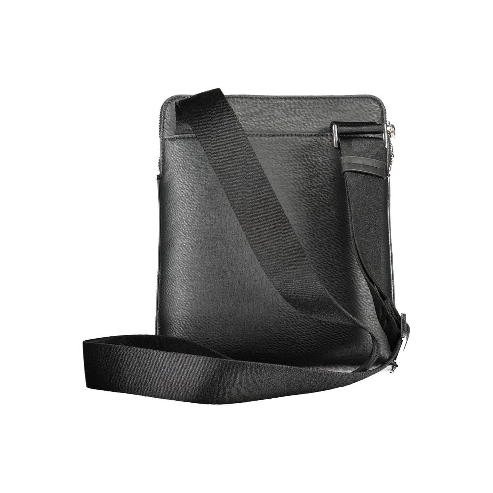 Calvin Klein Schwarze Umhängetasche aus 100% recycled Polyester mit Logo und verstellbarem Schulterriemen