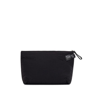Bottega Veneta Schwarze Nylon-Clutch-Tasche - Exquisite Eleganz für Damen