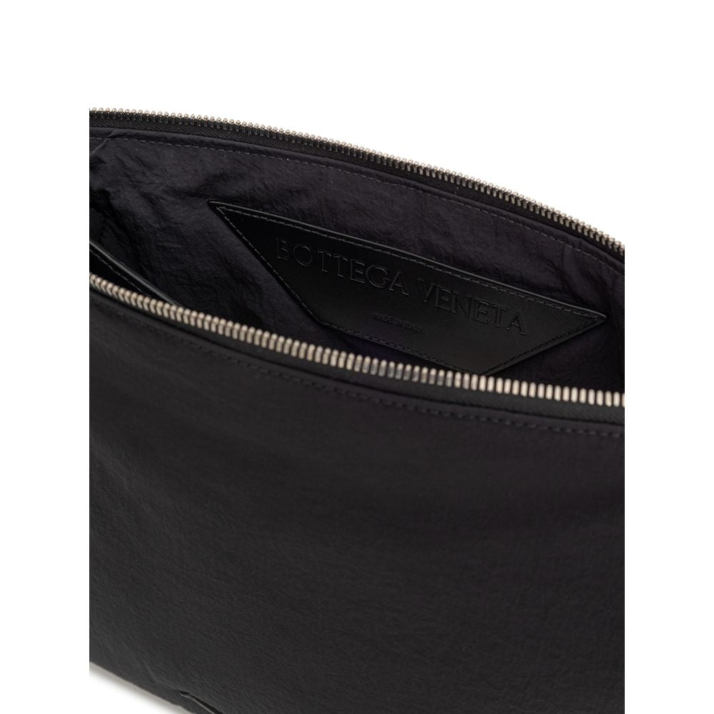 Bottega Veneta Schwarze Nylon-Clutch-Tasche - Exquisite Eleganz für Damen