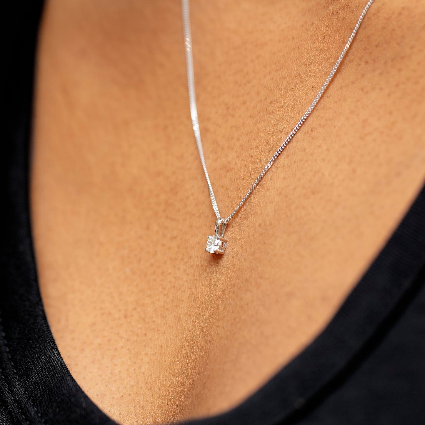 Amazon Essentials Lab-Made Yellow and White Gold Diamond Pendant Necklace (formerly Amazon Collection)