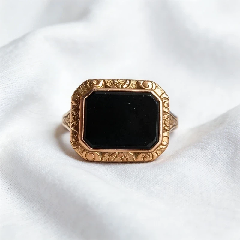 Vintage Siegelring 585 Gelbgold mit schwarzem Onyx | 14 Karat