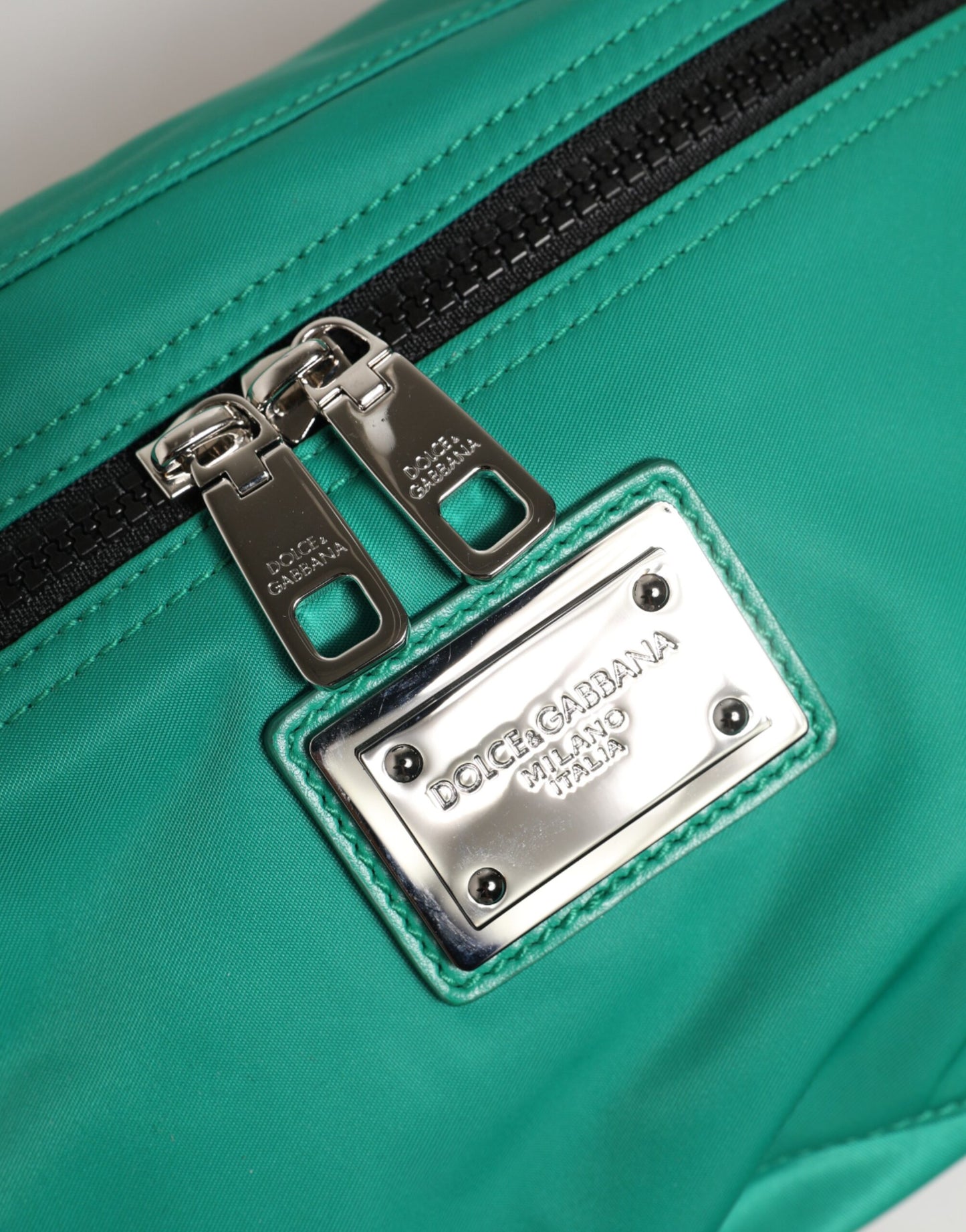 Dolce & Gabbana Herren-Gürteltasche aus Nylon mit Logo-Plakette in Grün