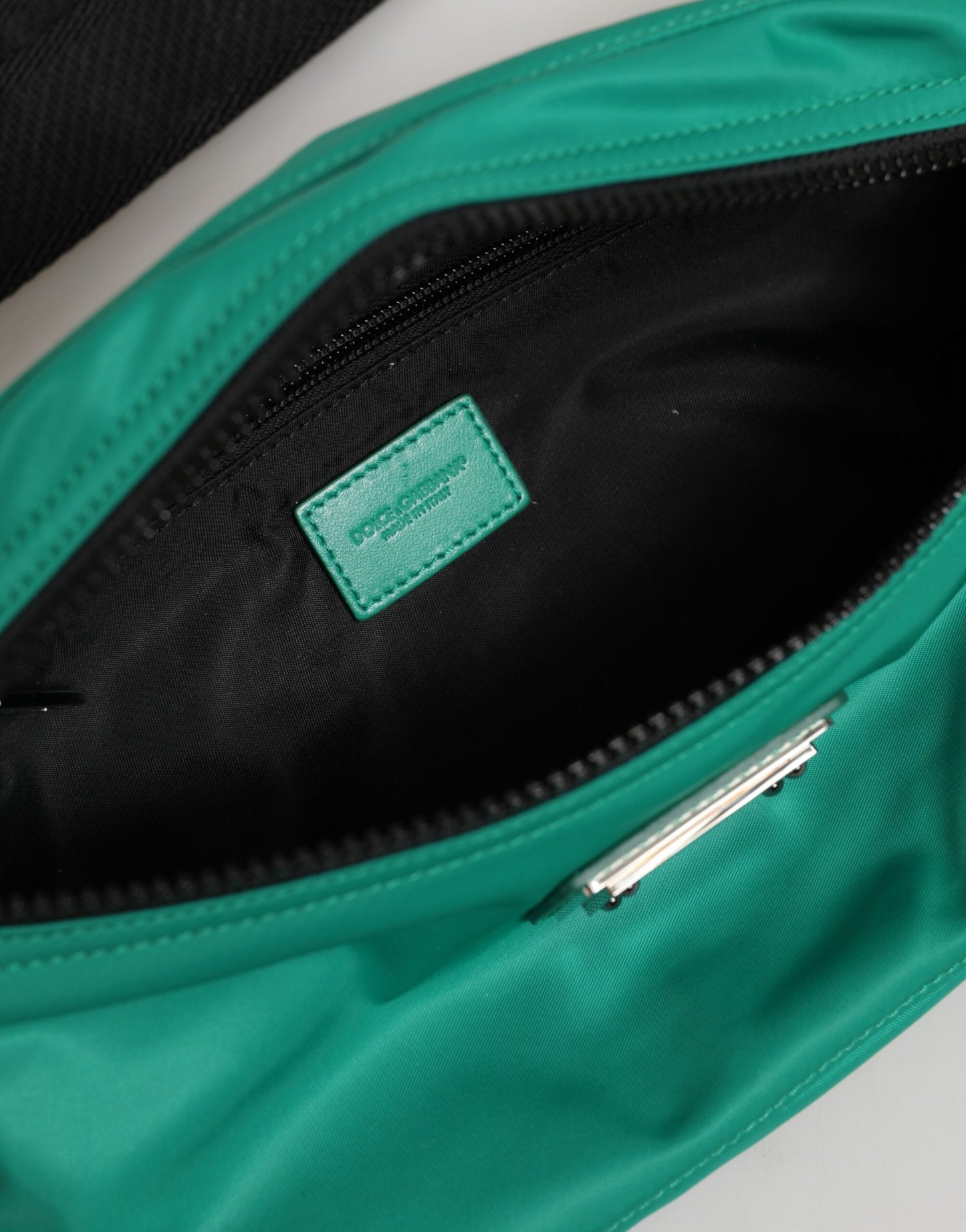 Dolce & Gabbana Herren-Gürteltasche aus Nylon mit Logo-Plakette in Grün
