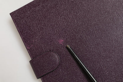 Dolce & Gabbana Dunkelbraune Leder-Tablet-Hülle mit Logo-Plakette