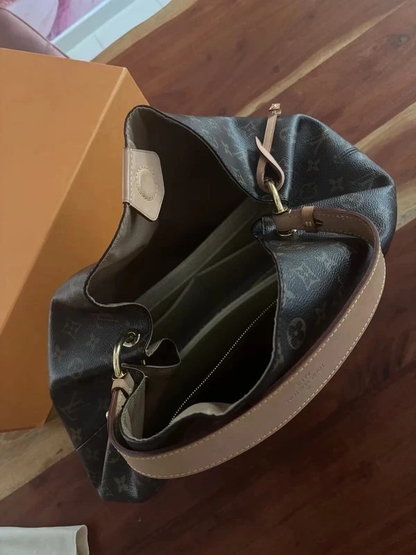 Louis Vuitton Graceful MM Monogram Canvas Schultertasche - Eleganz für den Alltag