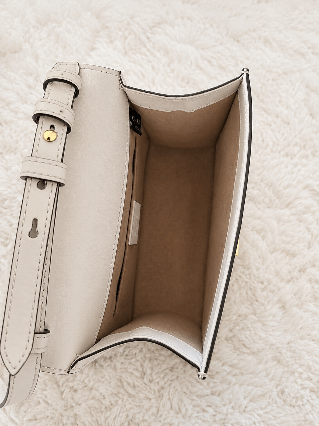 Gucci Sylvie Small Floral Crossbody Handtasche aus Leder – Exklusiv und Elegant