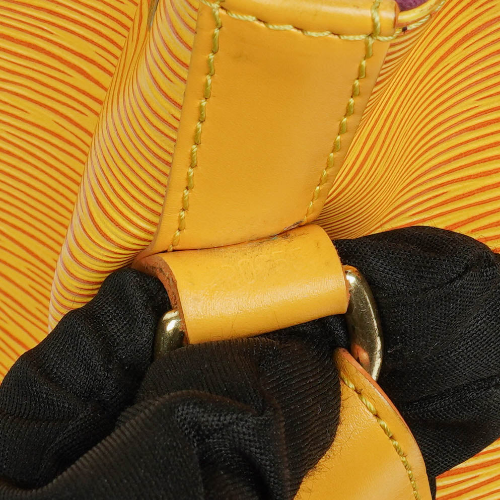 Louis Vuitton Petit Noe Schultertasche aus gelbem Epi Leder
