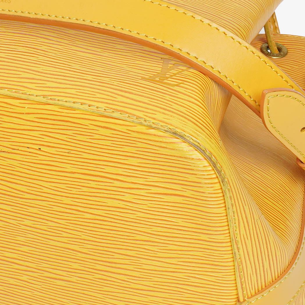 Louis Vuitton Petit Noe Schultertasche aus gelbem Epi Leder