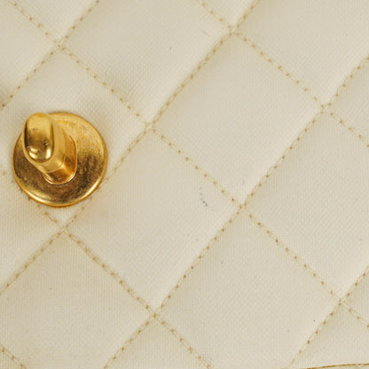 Chanel Medium Classic Single Flap Tasche aus weißem Stoff mit 24K vergoldeter Hardware