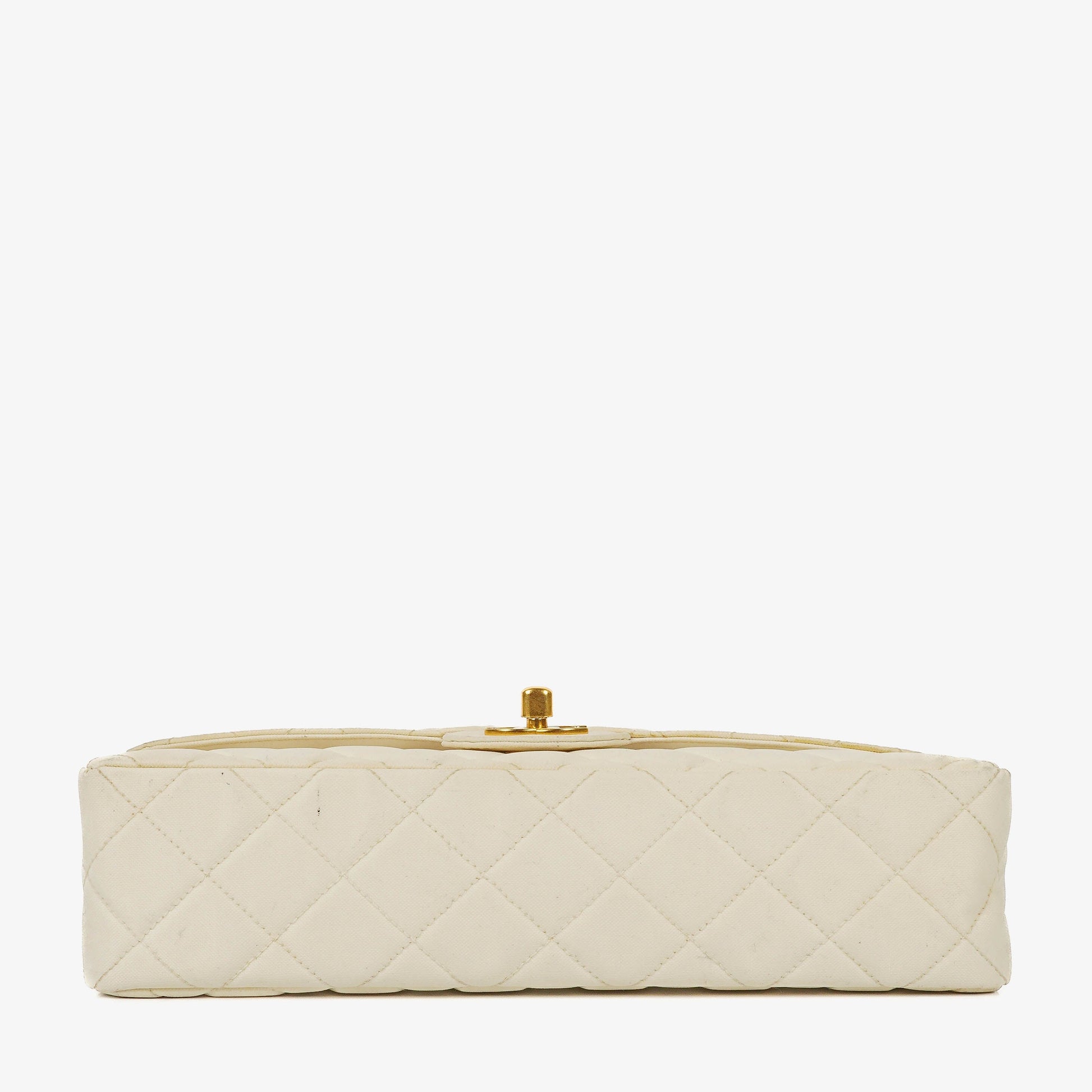Chanel Medium Classic Single Flap Tasche aus weißem Stoff mit 24K vergoldeter Hardware